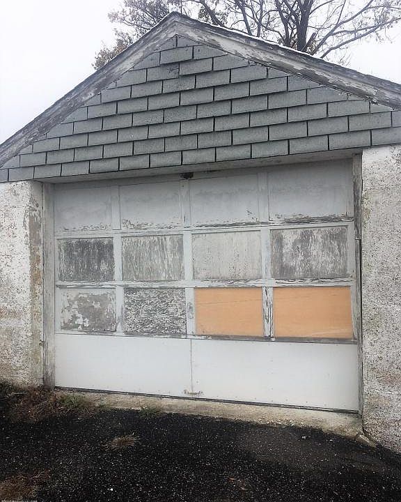 2nd image of 580 Monges St