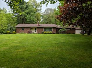 3700 Sampson Rd, Youngstown, OH 44505