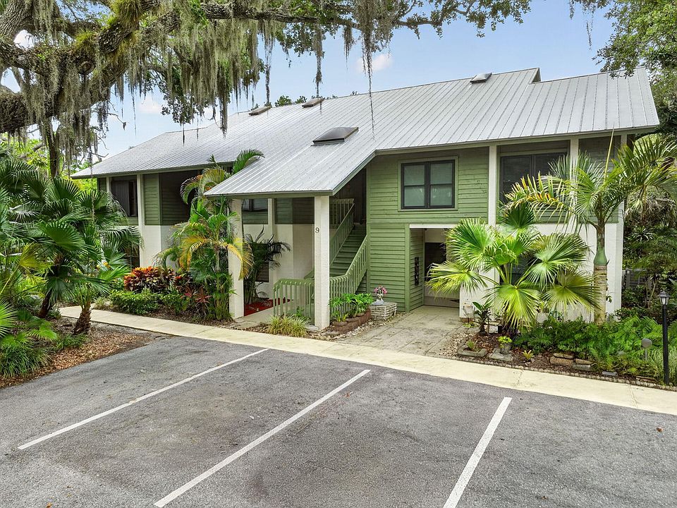 1st image of 5250 SE Seascape Way #102