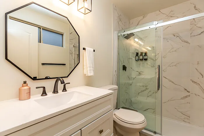 46 S Lotus Ave #B — Photo 9