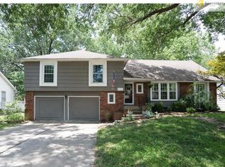 9732 Walmer St, Overland Park, KS 66212