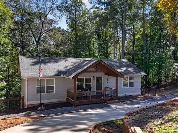1485 Newport Dr, Ellijay, GA 30540
