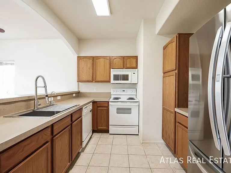 1405 S Chambers Rd #103 — Photo 3