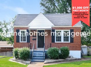 647 Ellwine Dr, Saint Louis, MO 63125