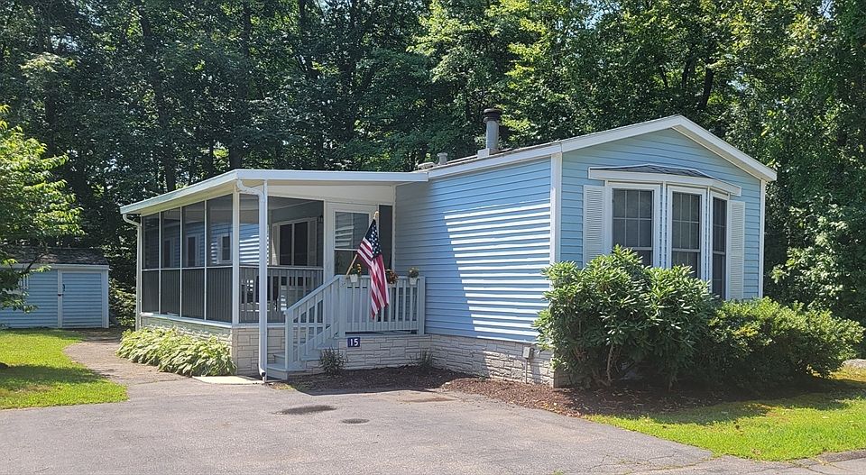 1st image of 15 Kylee Dr