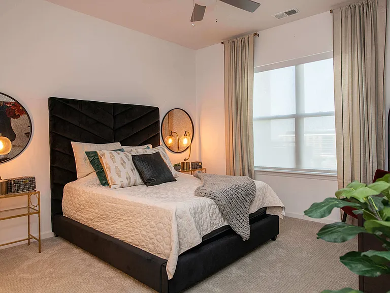 The Apex at CityPlace — Photo 37