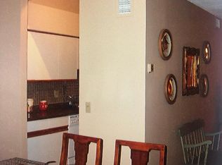 5 Staunton Ct, Farmington, CT 06032