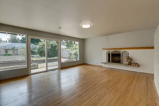 12631 SE 27th St — Photo 7