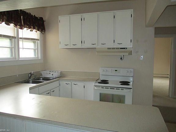 3rd image of 1510 Lafayette Blvd #2