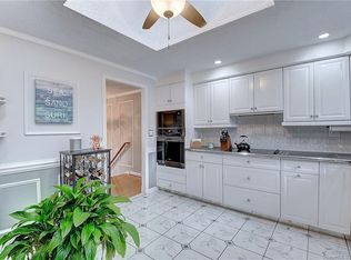 43 Southwood Dr, West Hartford, CT 06110