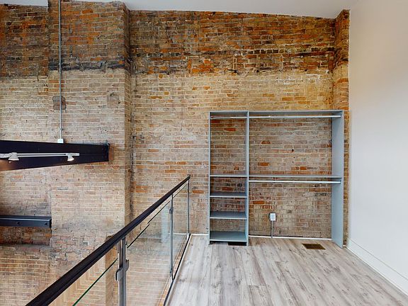 5th image of 1710 Elm St #3F