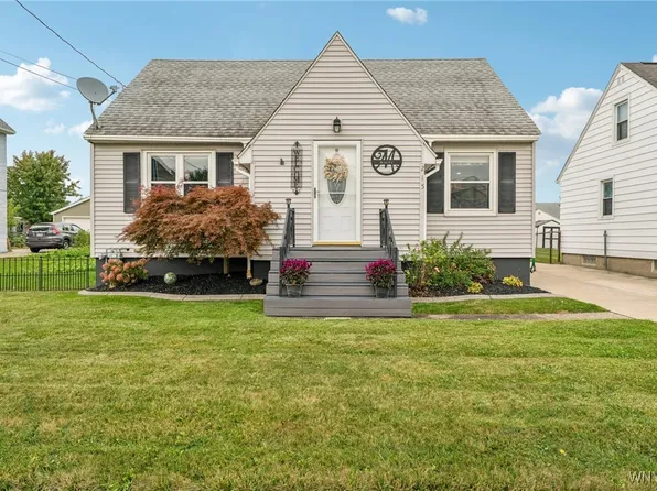 215 Curtiss St, Sloan, NY 14212