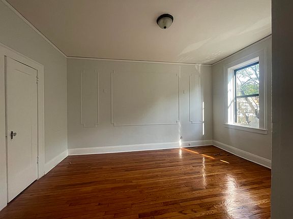 5th image of 1 Noll Pl APT 6