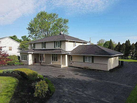 2nd image of 24495 Shaker Blvd