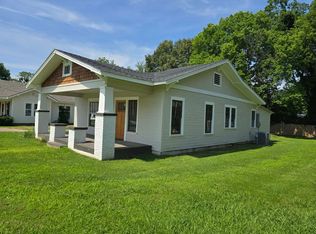 712 N 5th St, Paris, AR 72855