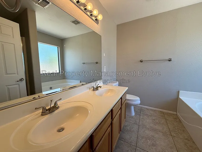 11728 W Avenida Del Sol — Photo 16
