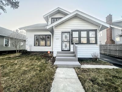 944 N Lewis Ave, Waukegan, IL, 60085