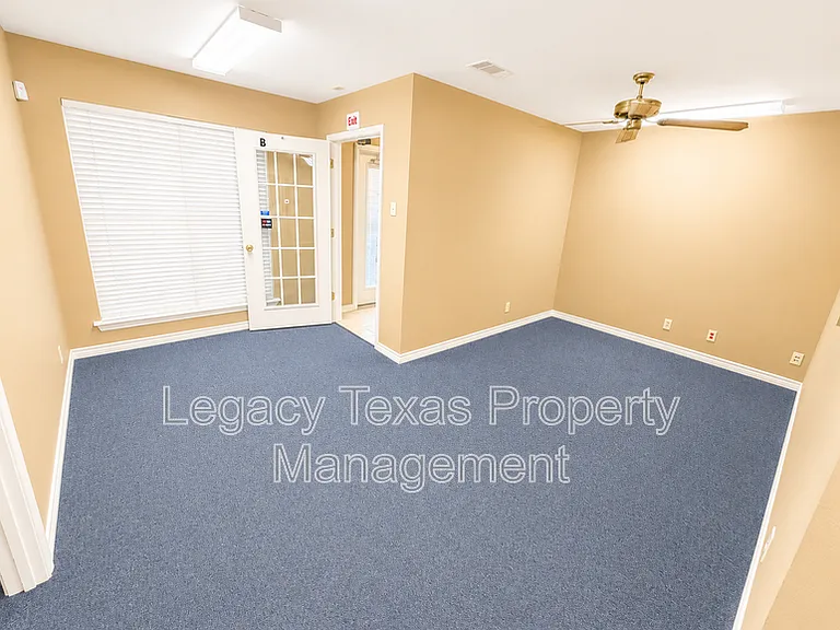 508 N Crowley Rd — Photo 11