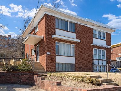 810 S Dinwiddie St, Arlington, VA, 22204