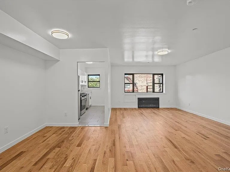 671 Bronx River Rd #6C — Photo 9