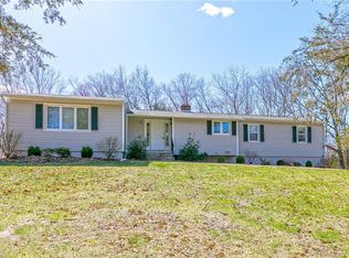 14 Joan Dr, Newtown, CT 06470