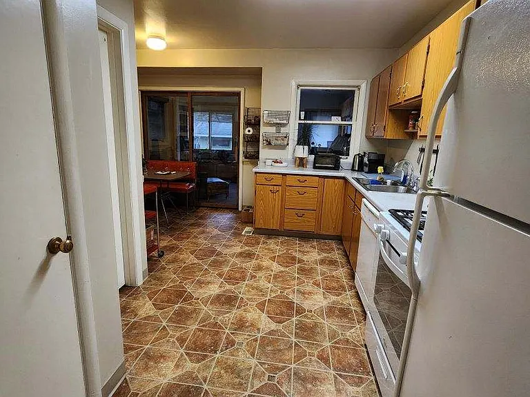 815 Cherry St — Photo 5