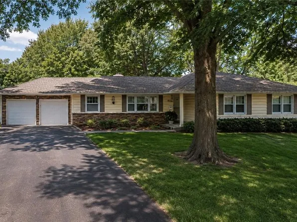 4020 W 96th St, Overland Park, KS 66207