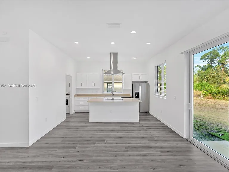719 Little Rock St E — Photo 15