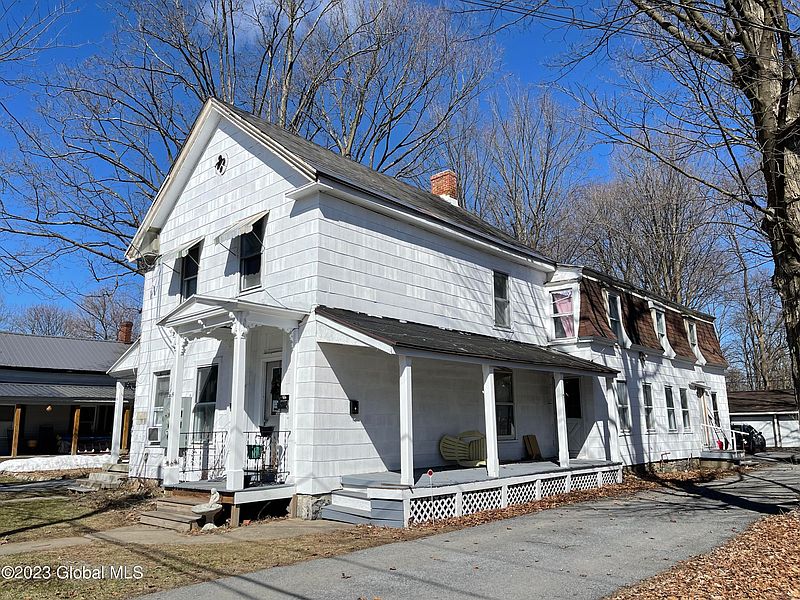 3rd image of 14 Grand Street
