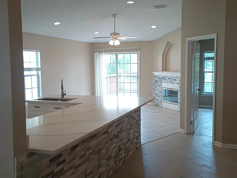 12519 Windy Willows Dr N — Photo 5