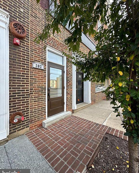 1st image of 302 N Cameron St #202