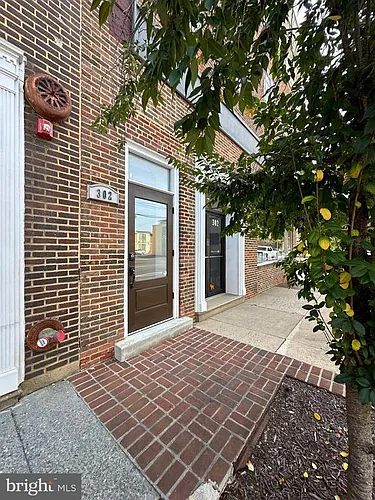 302 N Cameron St #202 Photo 1