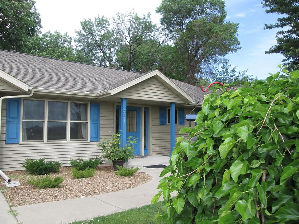 2921 Lakeshore Dr., LaCrosse, Wi  54603
