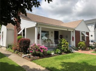 36 A St, Cranston, RI 02920