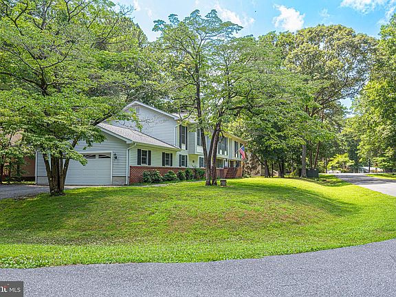 2nd image of 74 Birdnest Dr