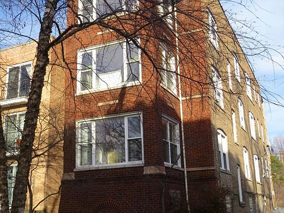 4th image of 6219 N Hermitage Chicago Il English Gdn #English