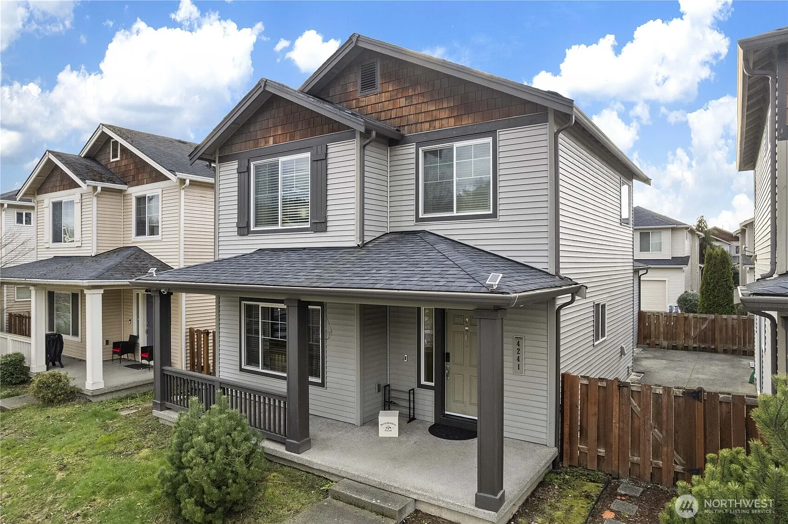 4241 Q St NE photo 1