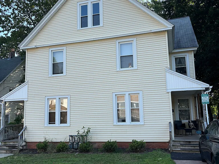 26 Newman St — Photo 1