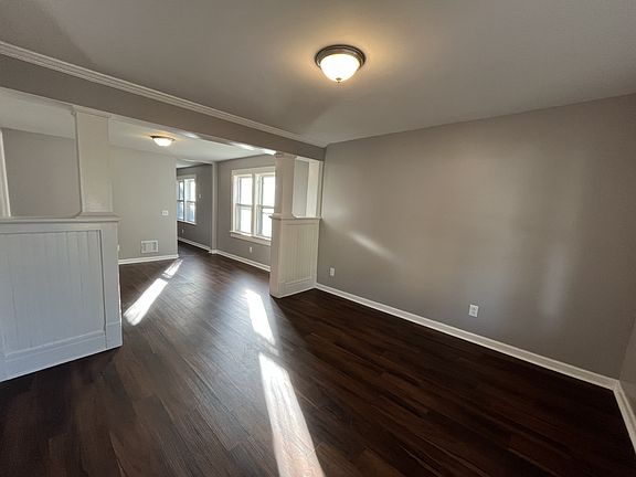 4th image of 125 Edison Ave #1