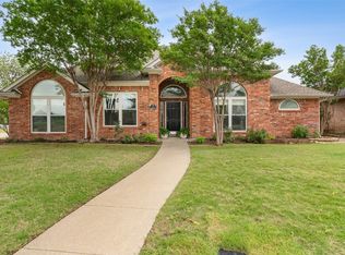 42 Alamosa Dr, Trophy Club, TX 76262