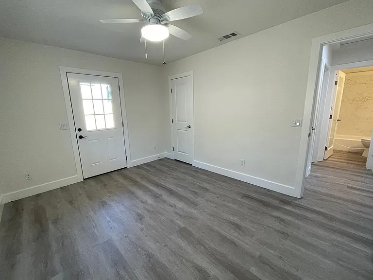 626 Adeline Pl — Photo 7