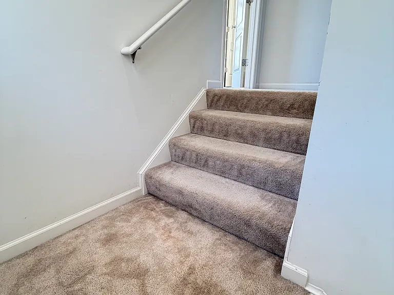100 Cecily Way — Photo 22