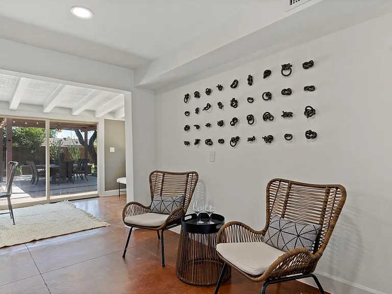 8744 N 6th Dr — Photo 10