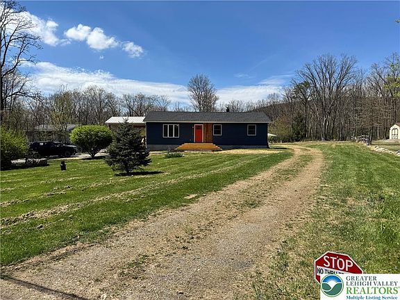 2nd image of 1067 Broadview Dr
