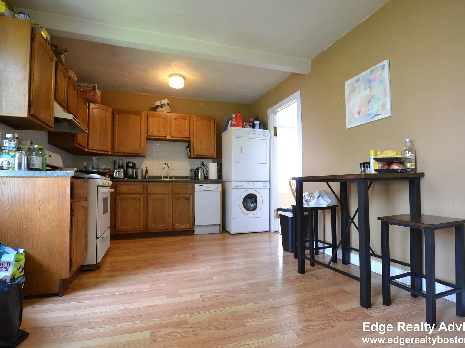 4 bed, 2.0 bath, $3,300 — Photo 2