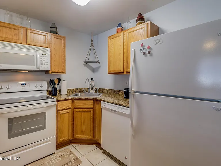 1664 Beach Blvd #170 — Photo 6