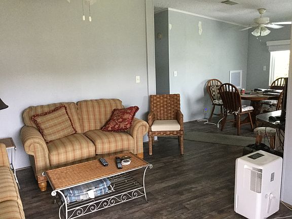3rd image of 55 White Feather Ln