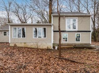 19 Tuthill Point Rd, East Moriches, NY 11940