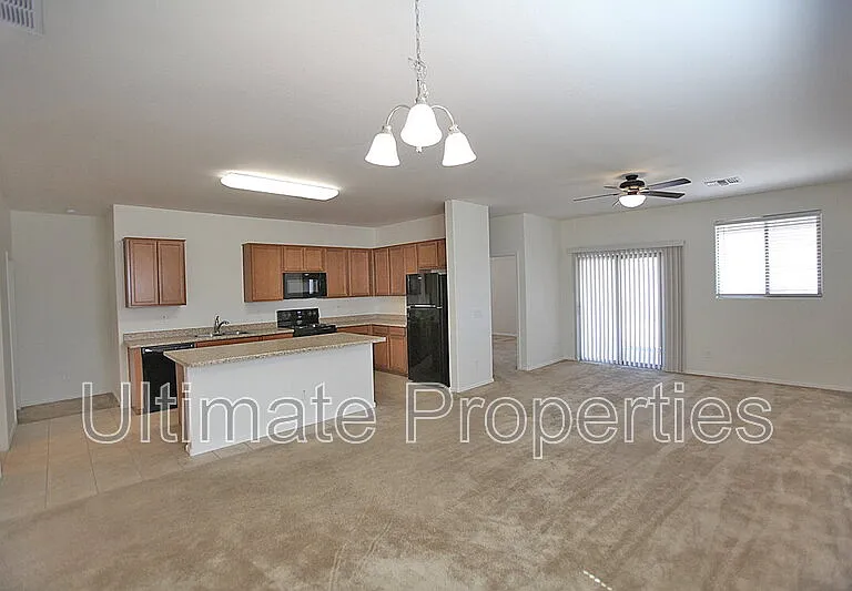 11538 W Redfield Rd — Photo 7