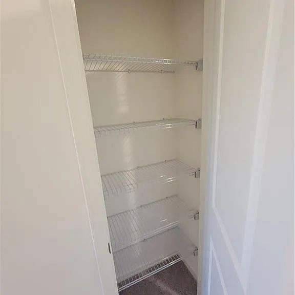 209 Swindon Dr — Photo 16